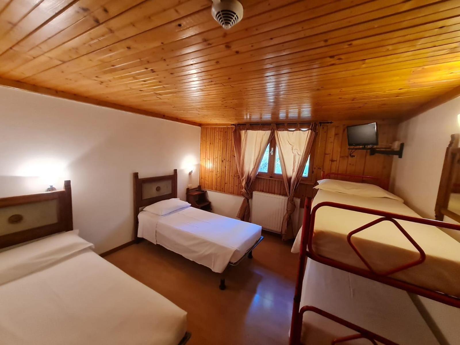 קבארנו Hostel Il Pirata מראה חיצוני תמונה