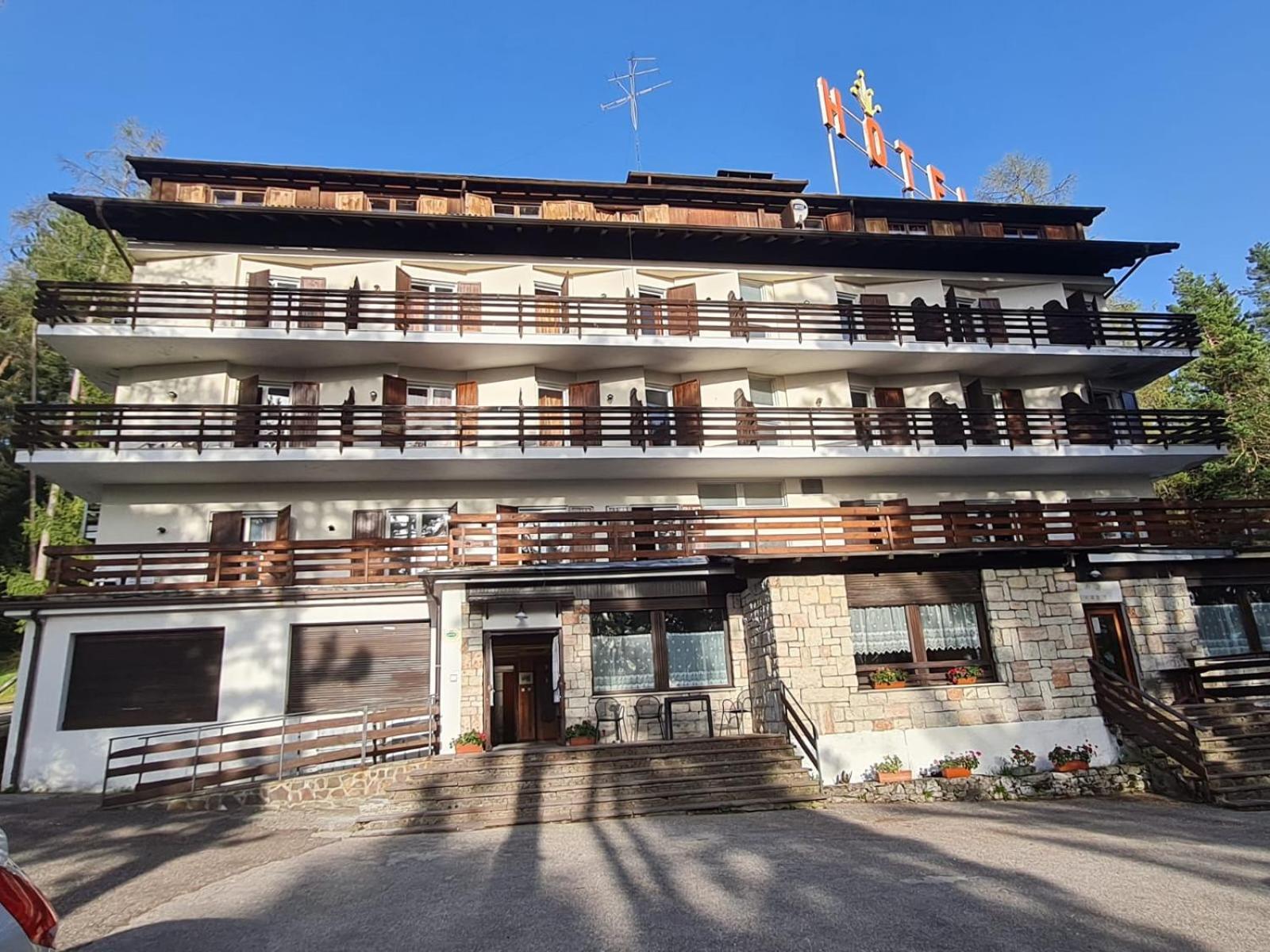 קבארנו Hostel Il Pirata מראה חיצוני תמונה