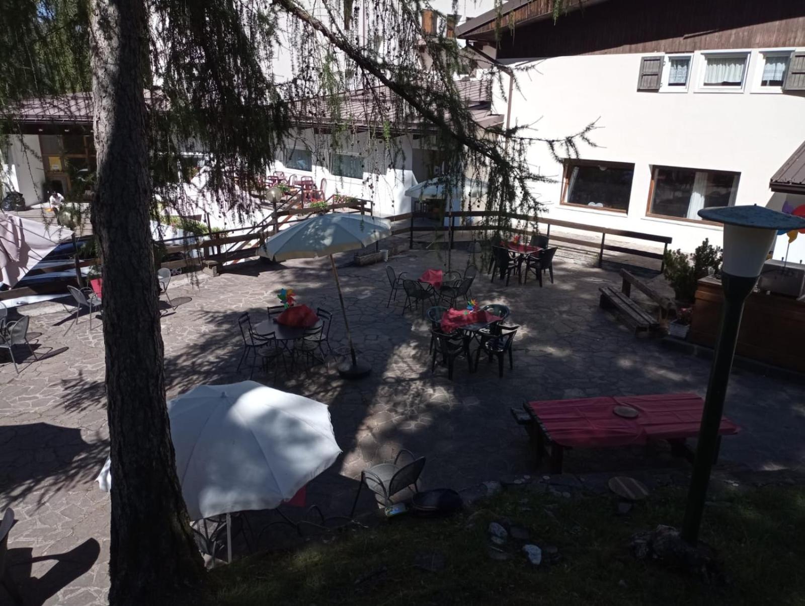 קבארנו Hostel Il Pirata מראה חיצוני תמונה